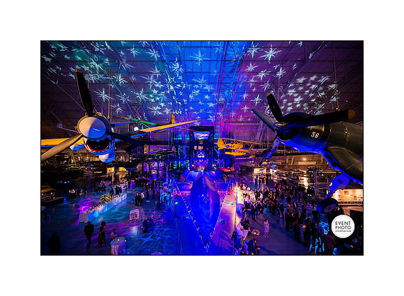 0350__12-3-22__Event_Verisign-Holiday-Party-Udvar-Hazy-Center-EventPhotojournalism-event-photographers-Virginia