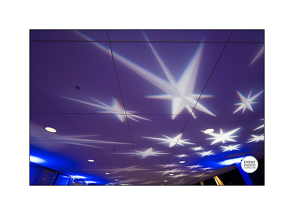 0166__12-3-22__Event_Verisign-Holiday-Party-Udvar-Hazy-Center-EventPhotojournalism-event-photographers-Virginia