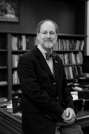 13012-19-24_USGS_David-Applegate-Professional-Headshot-Photographers-EventPhotojournalism-photography