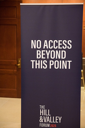 008__4-30-25_Hill-Valley-Forum-Event-Capitol-Building-Union-Station-Event-Photojournalism-photographer