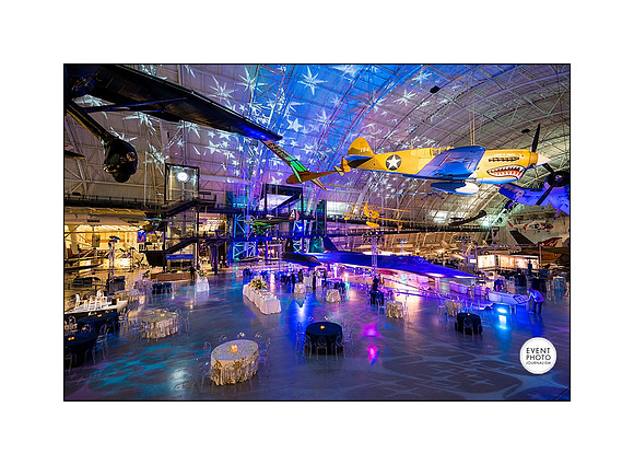 0081__12-3-22__Event_Verisign-Holiday-Party-Udvar-Hazy-Center-EventPhotojournalism-event-photographers-Virginia