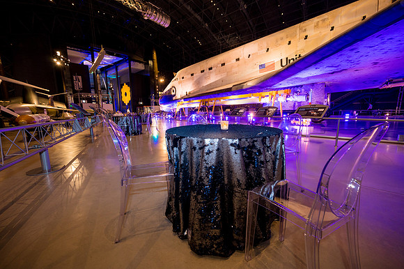 0023__12-3-22__Event_Verisign-Holiday-Party-Udvar-Hazy-Center-EventPhotojournalism-event-photographers-Virginia
