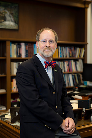 11912-19-24_USGS_David-Applegate-Professional-Headshot-Photographers-EventPhotojournalism-photography