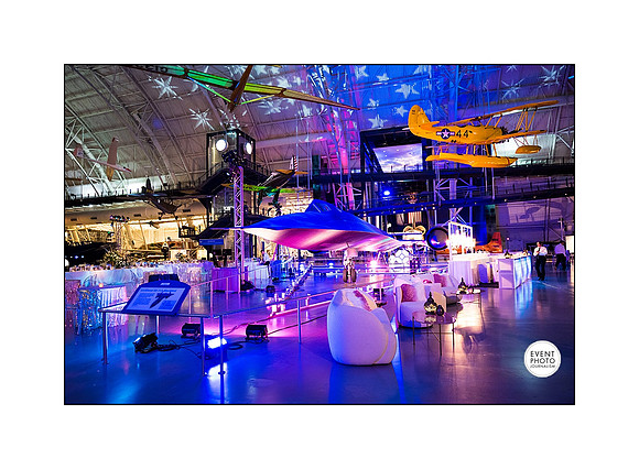 0039__12-3-22__Event_Verisign-Holiday-Party-Udvar-Hazy-Center-EventPhotojournalism-event-photographers-Virginia