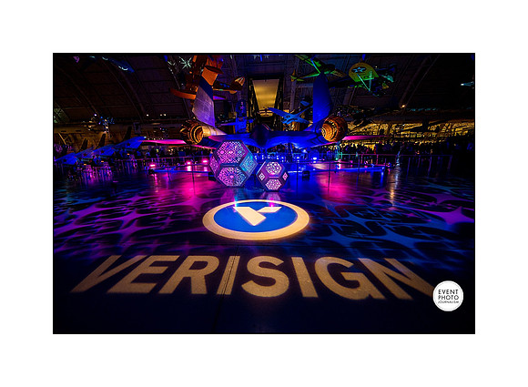 0214__12-3-22__Event_Verisign-Holiday-Party-Udvar-Hazy-Center-EventPhotojournalism-event-photographers-Virginia