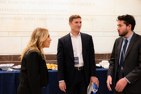 0048_5-1-24_HILL-and-Valley-US-Capitol-Eventphotojournalism-event-Photographers