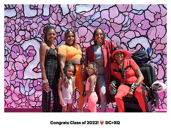 0272__8-12-22_Rainbow-Graduation-Class-2022_XQ