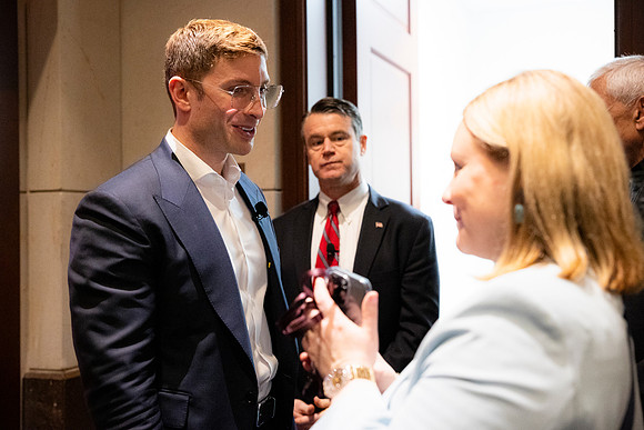 0170_5-1-24_HILL-and-Valley-US-Capitol-Eventphotojournalism-event-Photographers