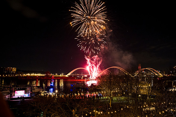 0166__12-13-24_Bain-Company-Holiday-Party-District-Winery-EventPhotojournalism-photography